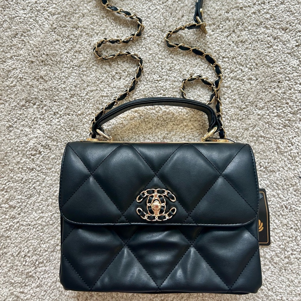 Fashion purse. Never used. Made in Turkey
